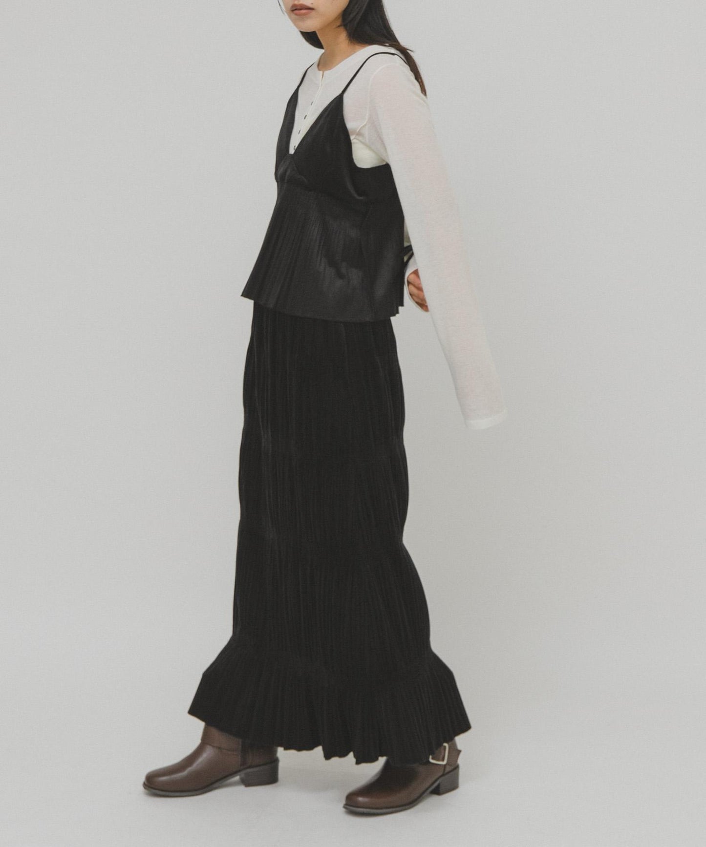 百褶拼接連衣裙