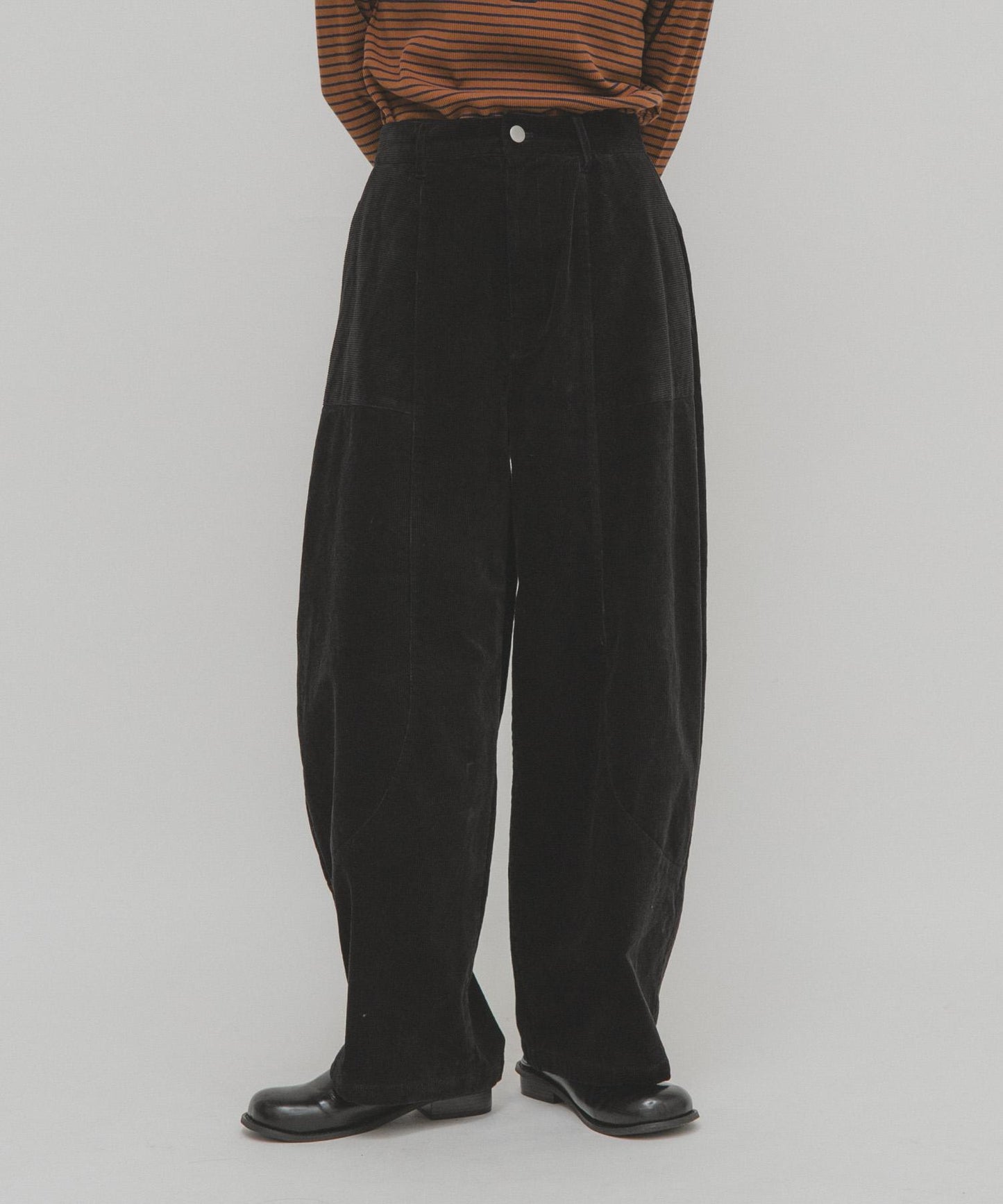 燈芯絨繭型長褲