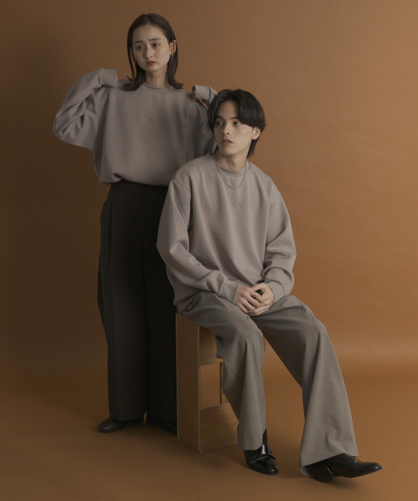 箱型針織圓領衛衣