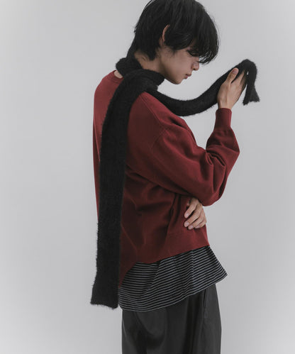 不對稱圓領針織衫