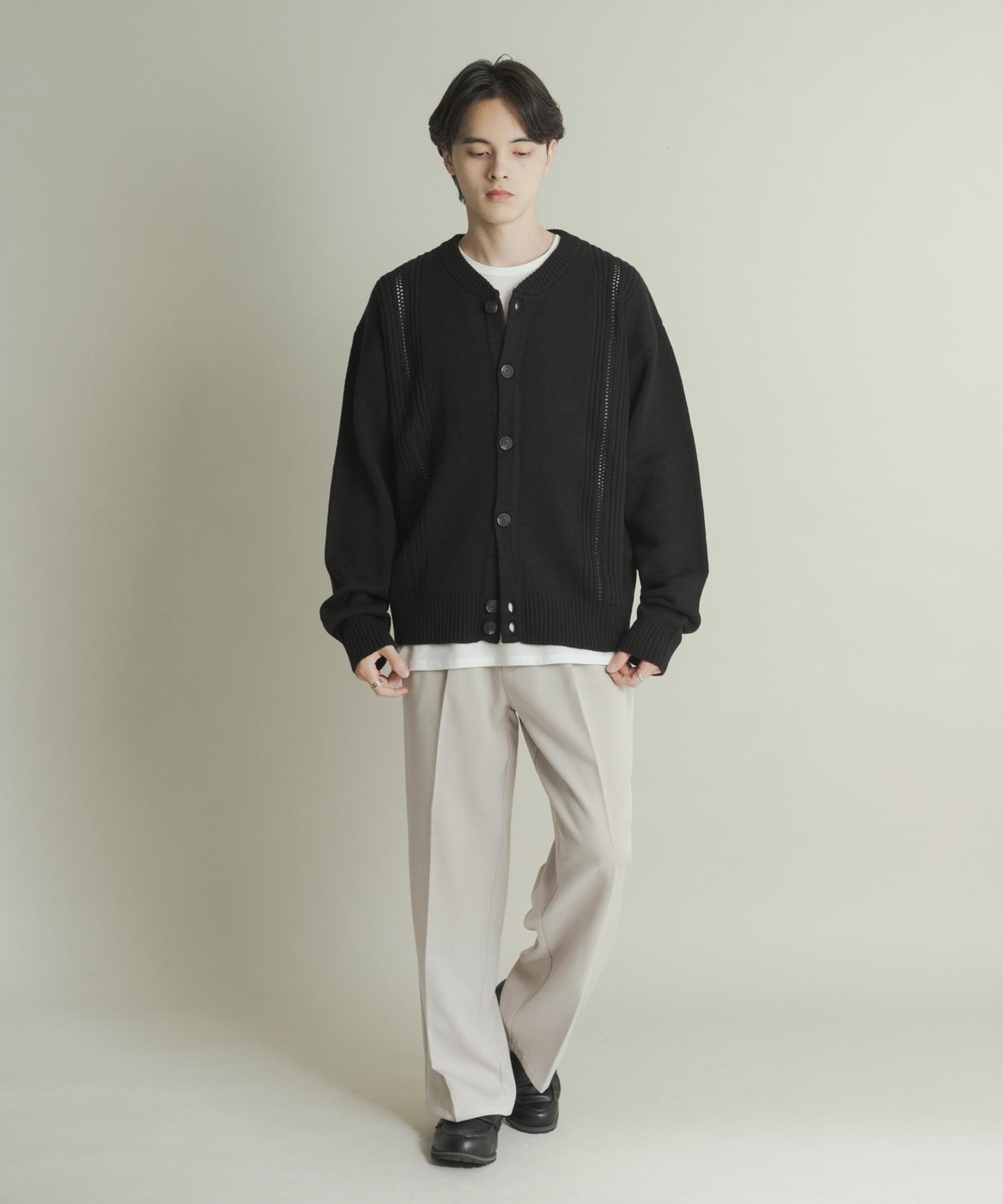 鏤空麻花針織開衫