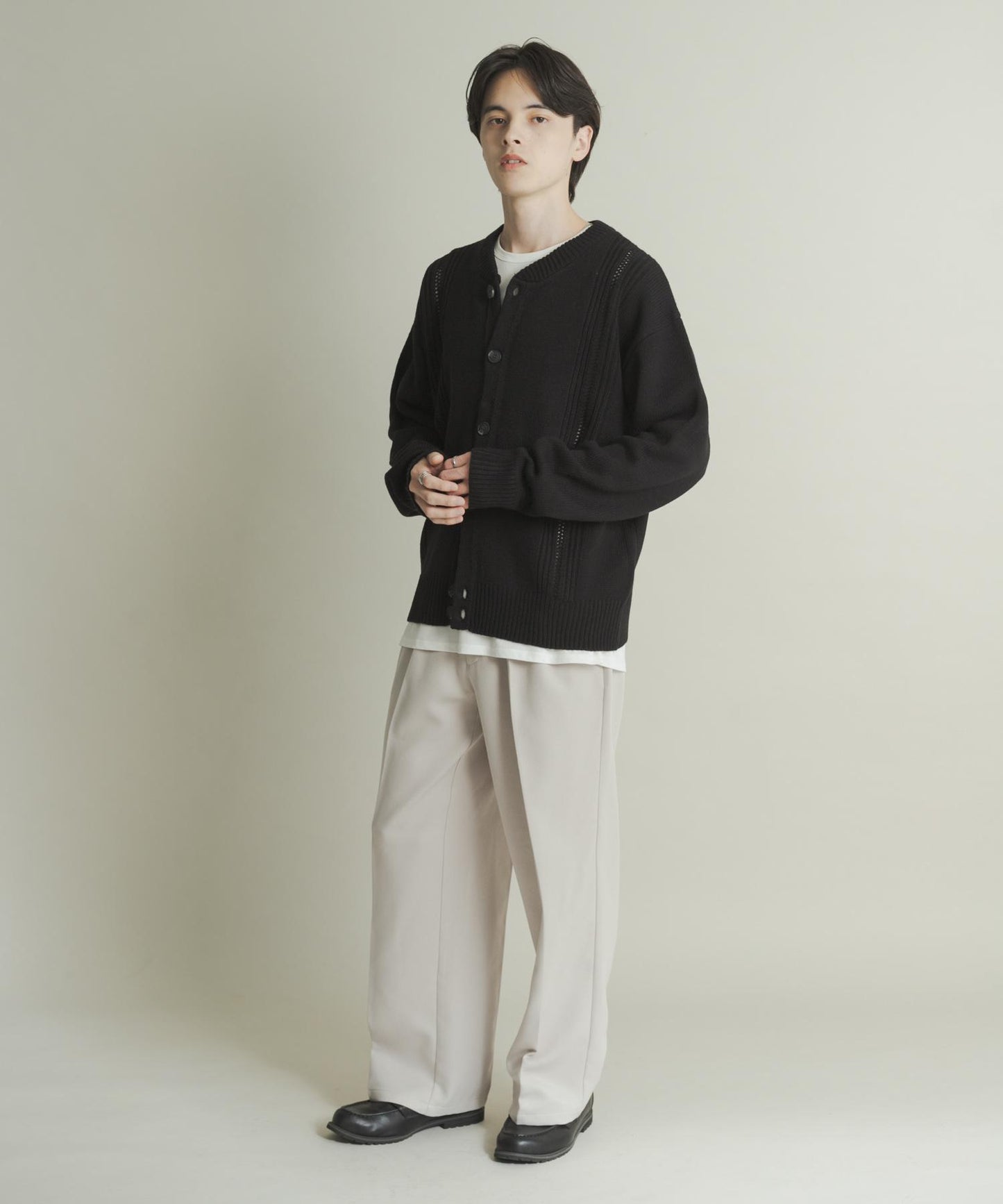 鏤空麻花針織開衫