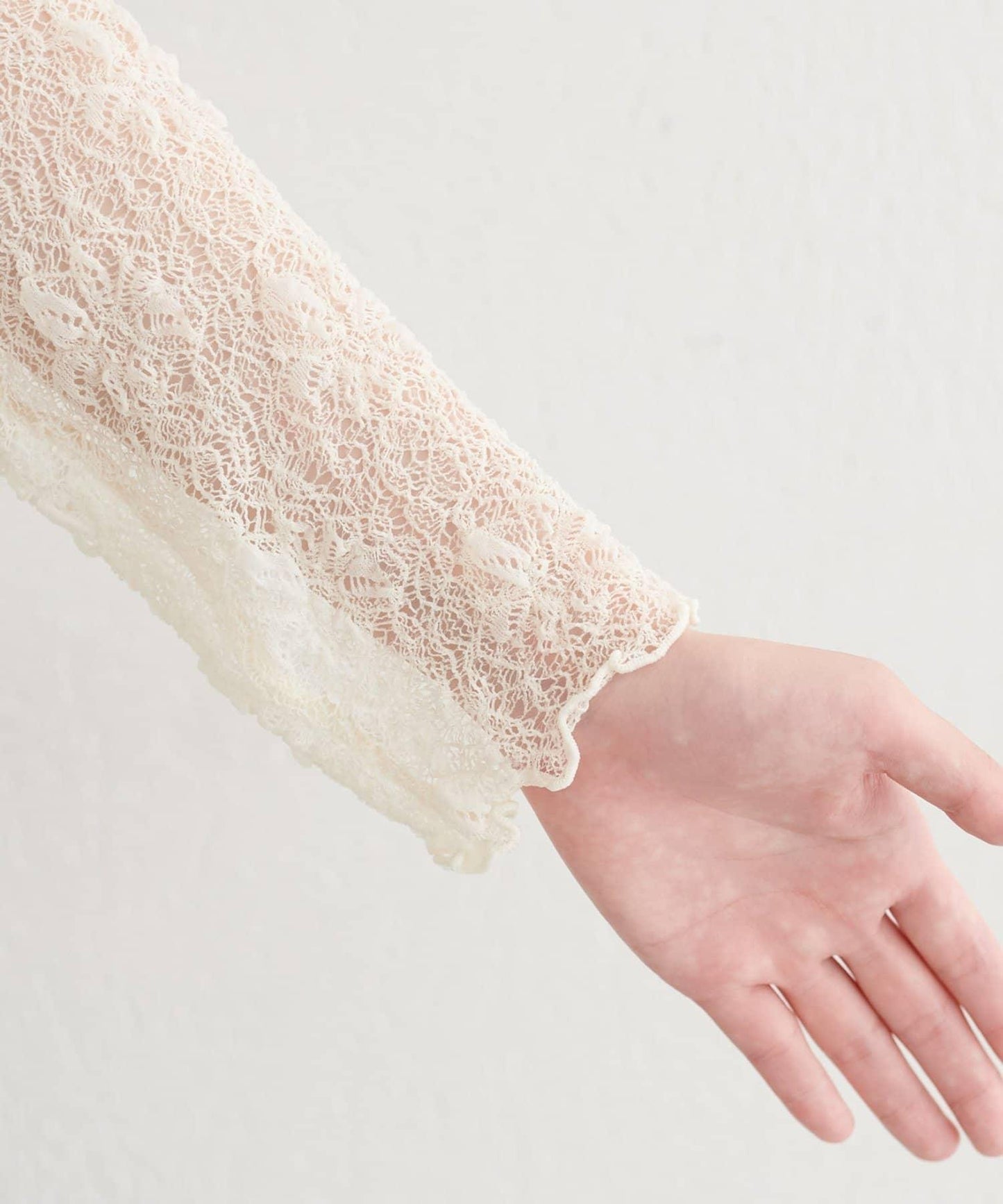 【套裝促銷】【PalClo限定】蝴蝶結吊帶背心&蕾絲波浪邊T恤套裝