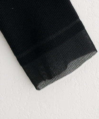 袖口透視喇叭袖針織衫