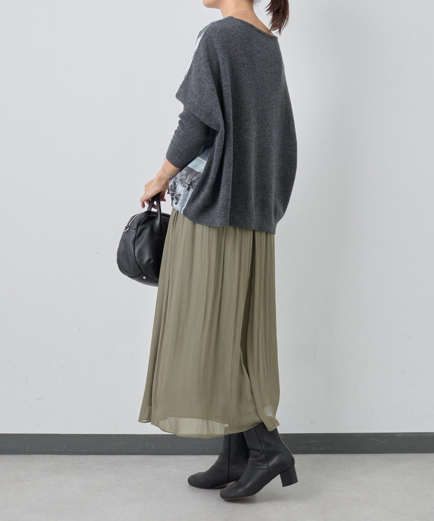 圍巾拼接印花針織衫