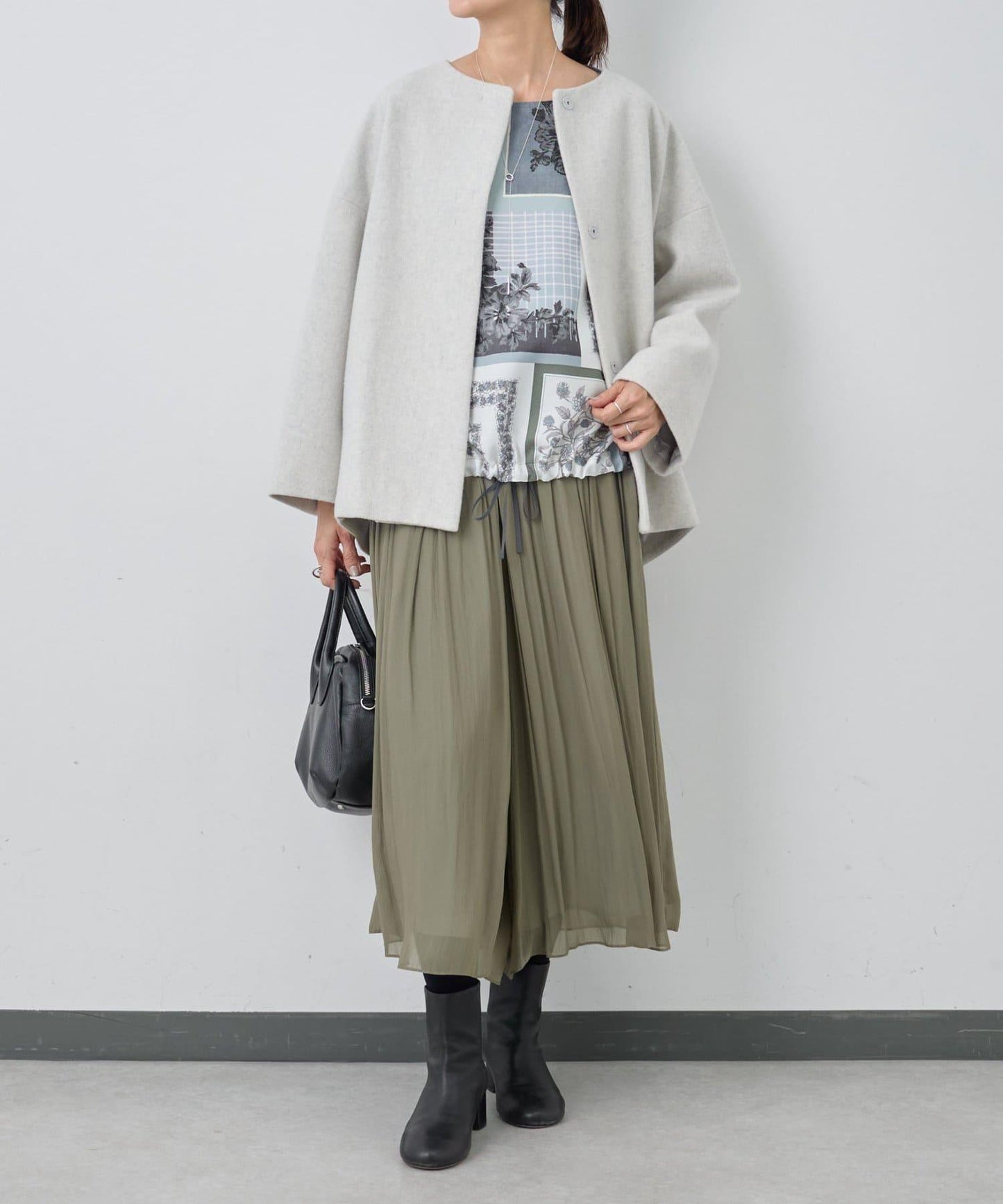 圍巾拼接印花針織衫