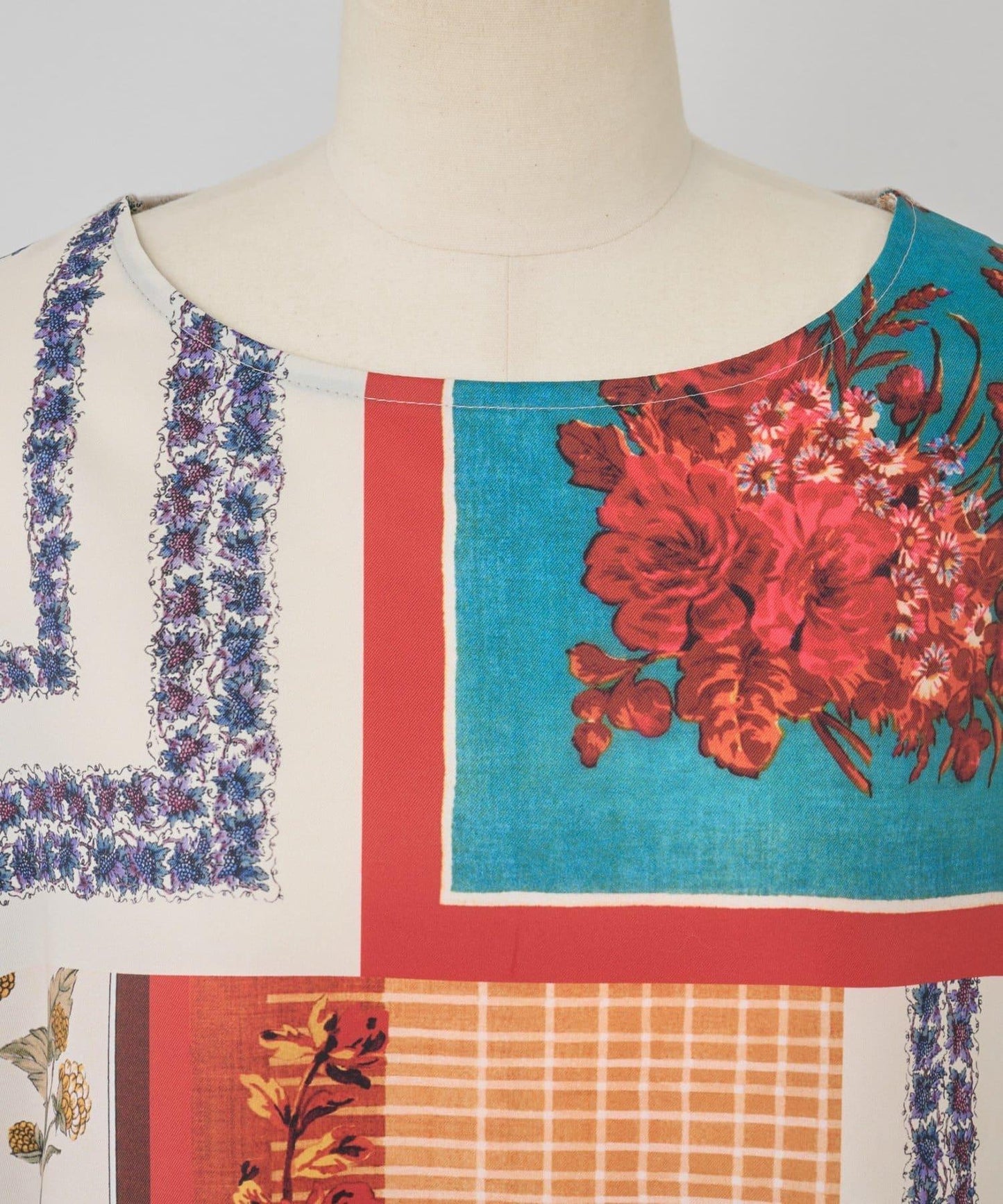 圍巾拼接印花針織衫