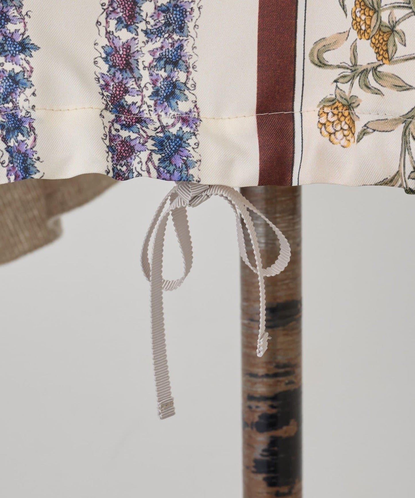 圍巾拼接印花針織衫