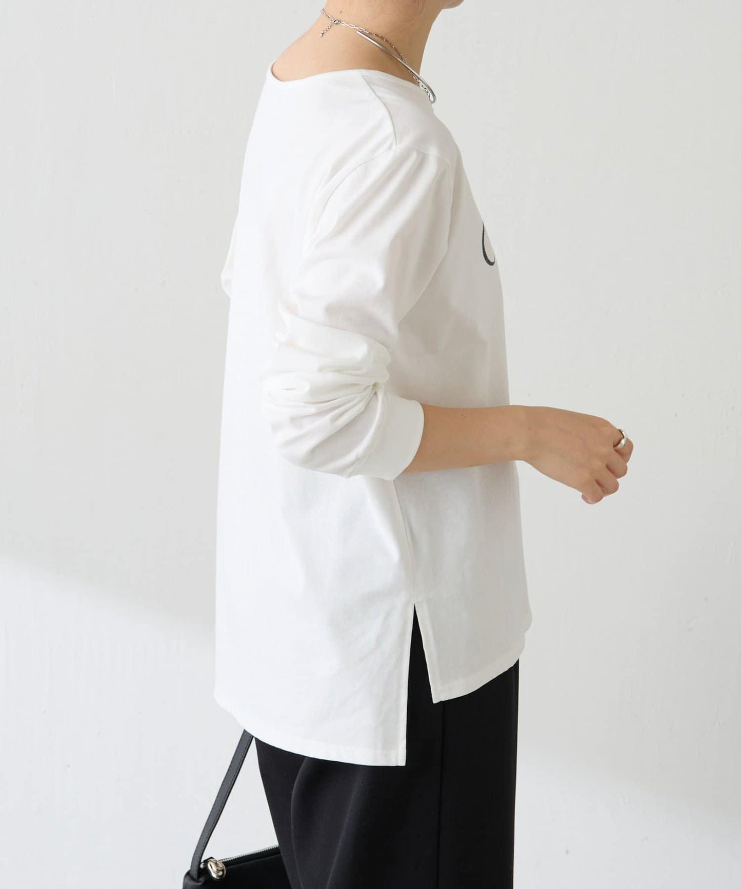 亮片字母長袖T恤/疊穿單品