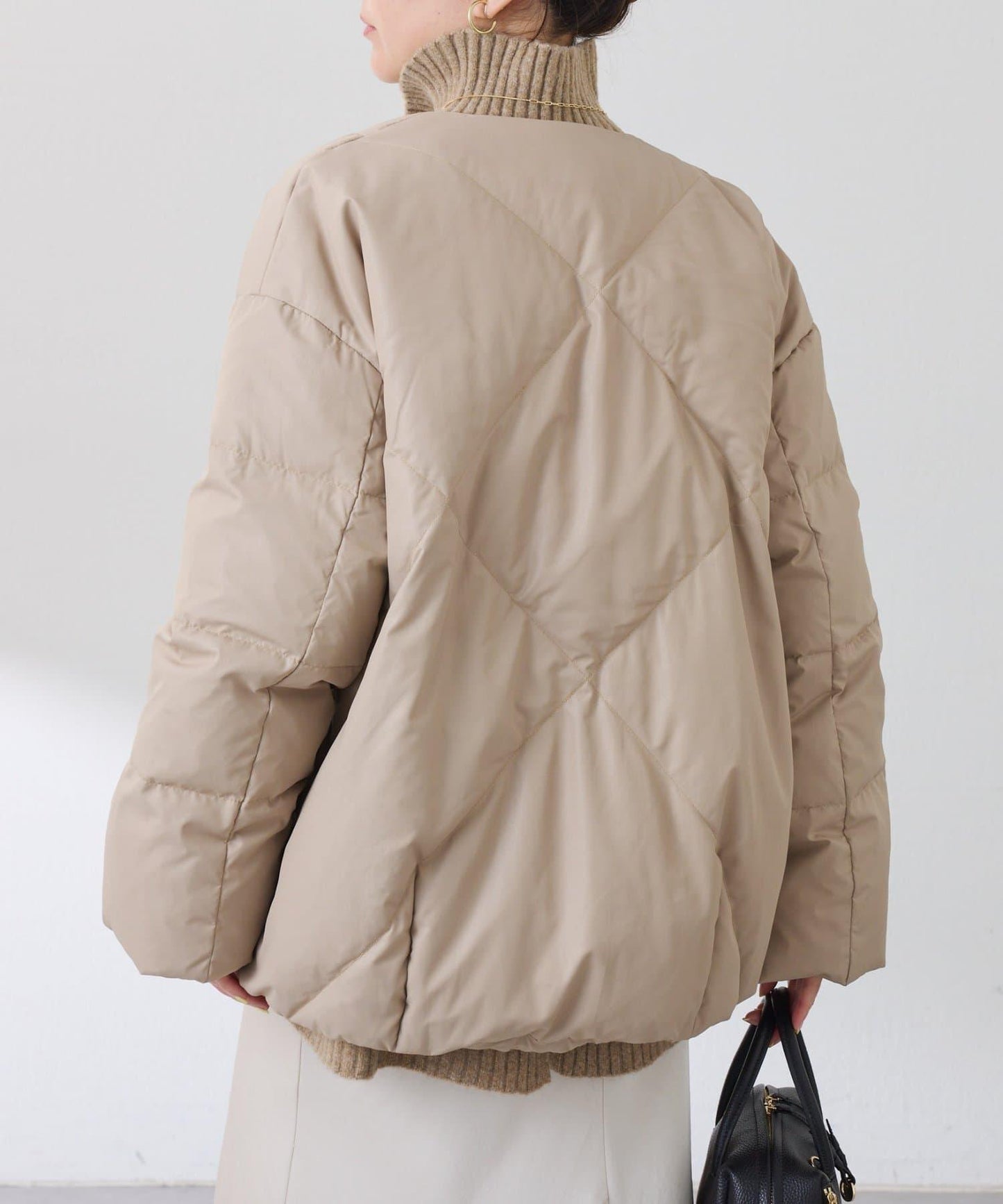 【輕量外套】輕質壓花無領羽絨服