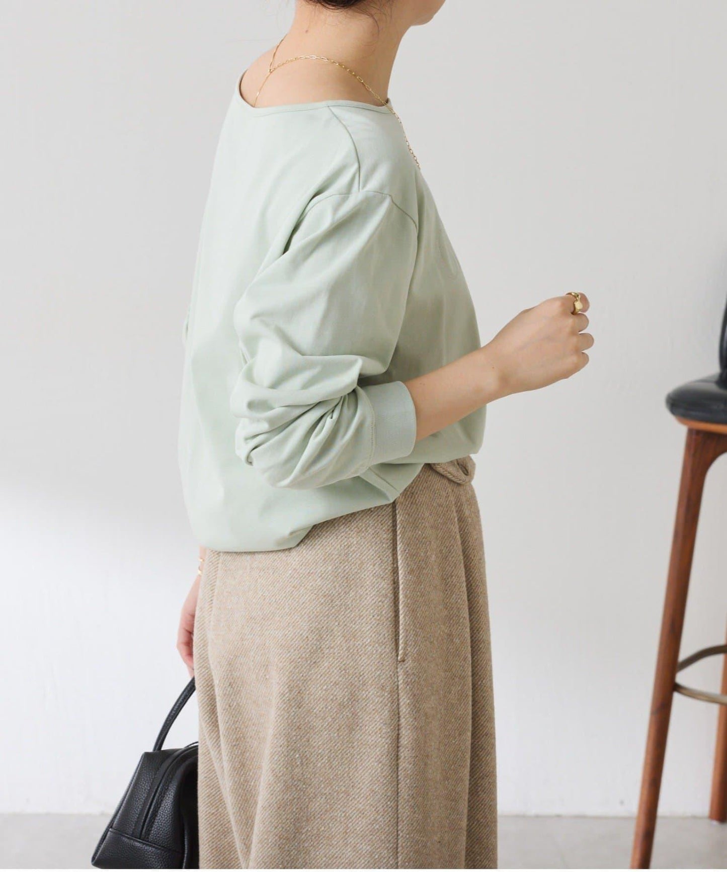 亮片字母長袖T恤/疊穿單品