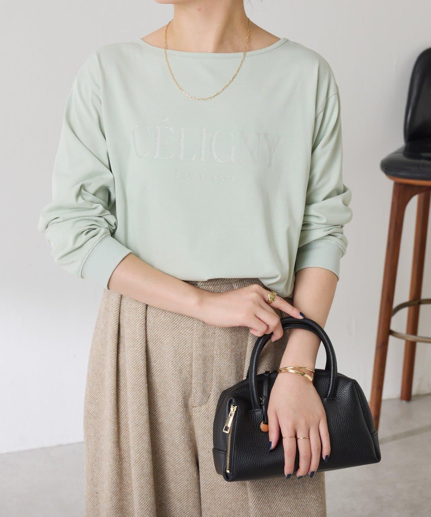 亮片字母長袖T恤/疊穿單品