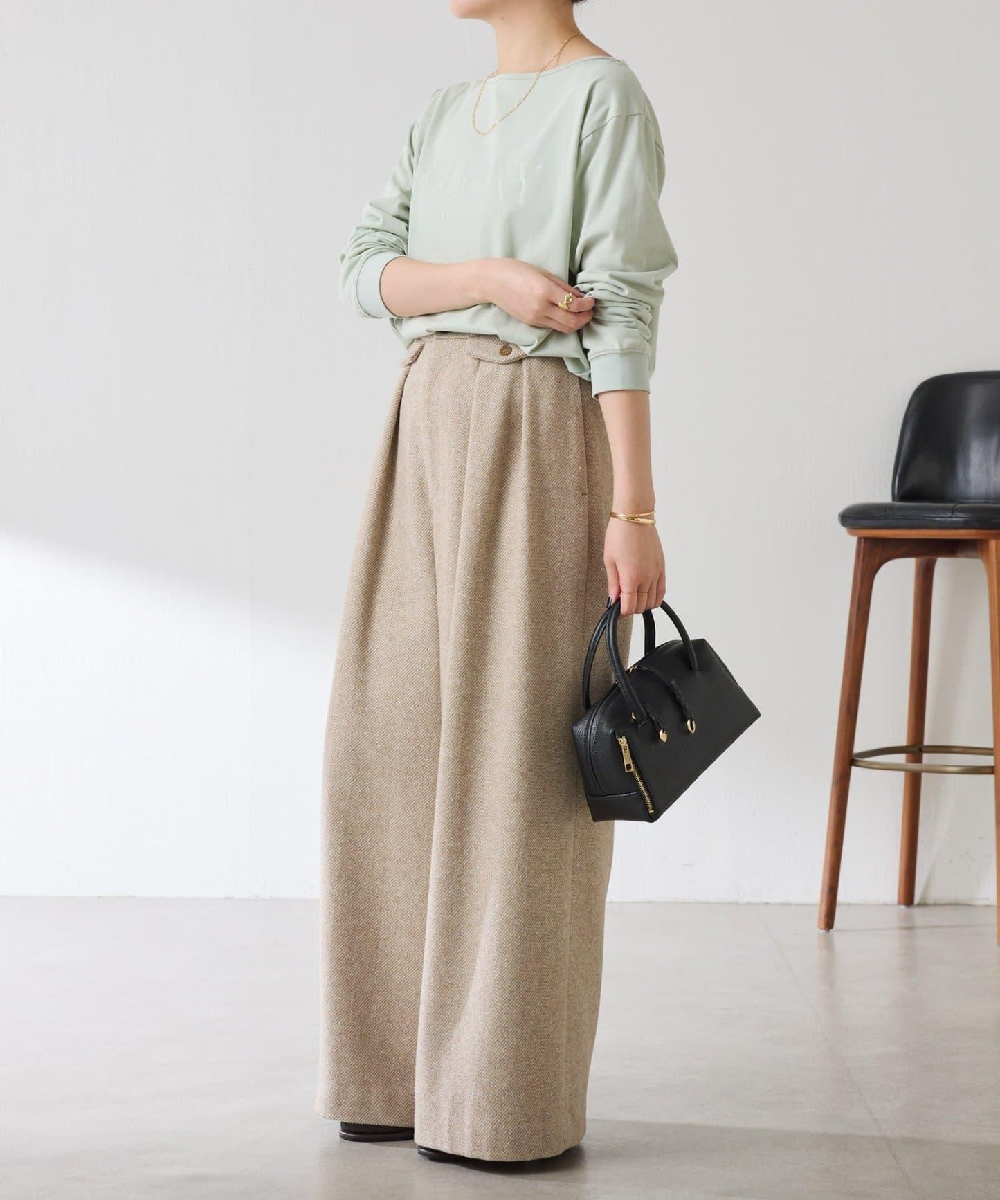 亮片字母長袖T恤/疊穿單品