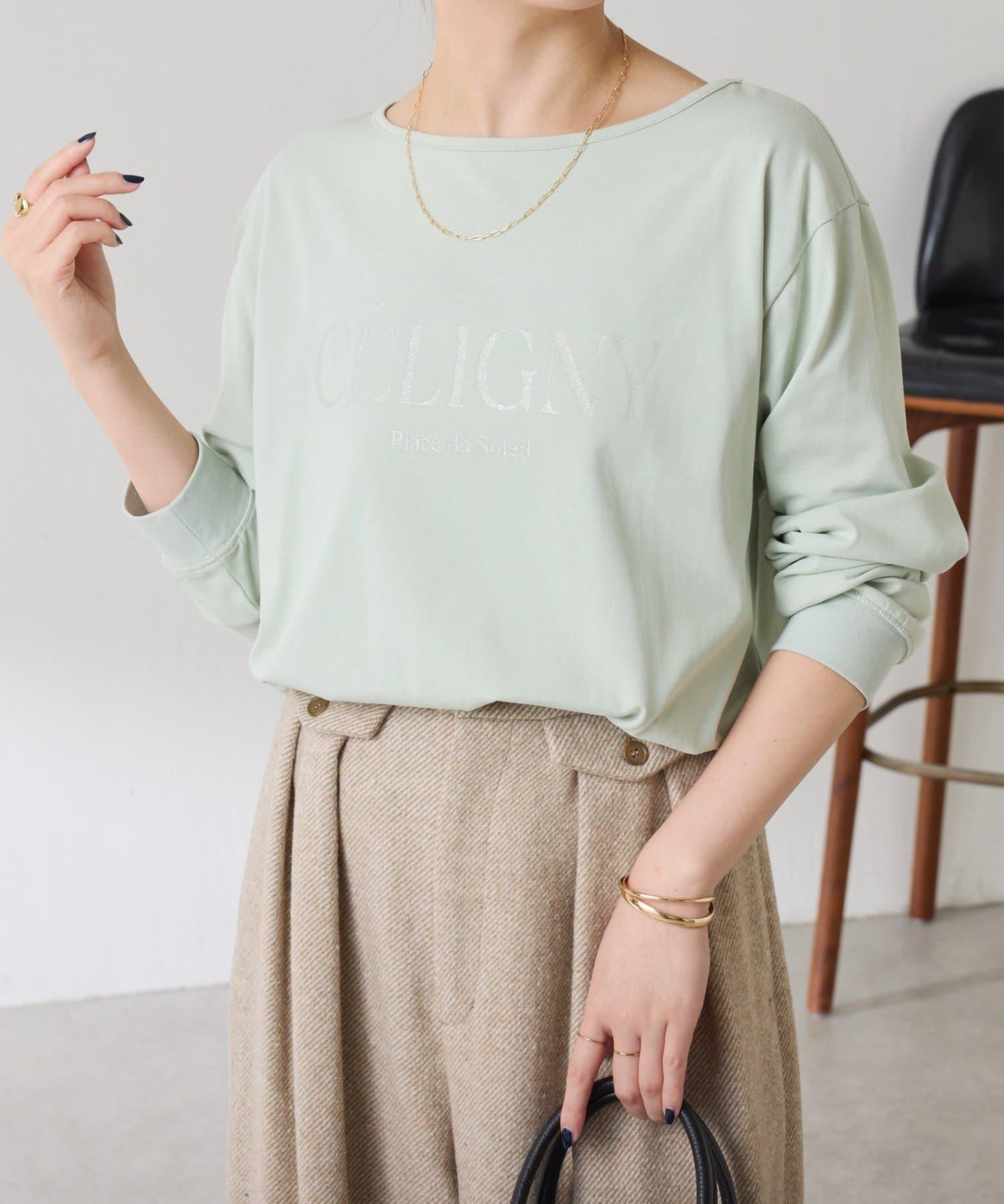 亮片字母長袖T恤/疊穿單品