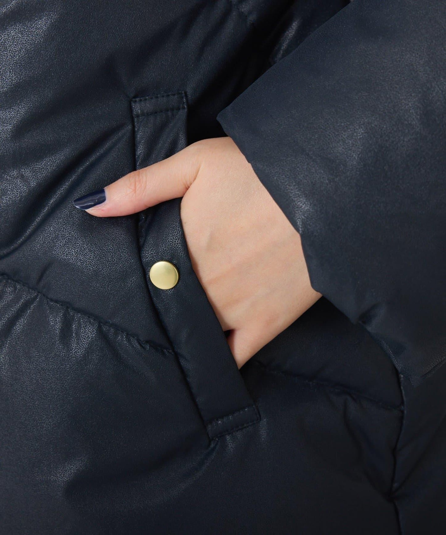 【輕量外套】輕質壓花無領羽絨服