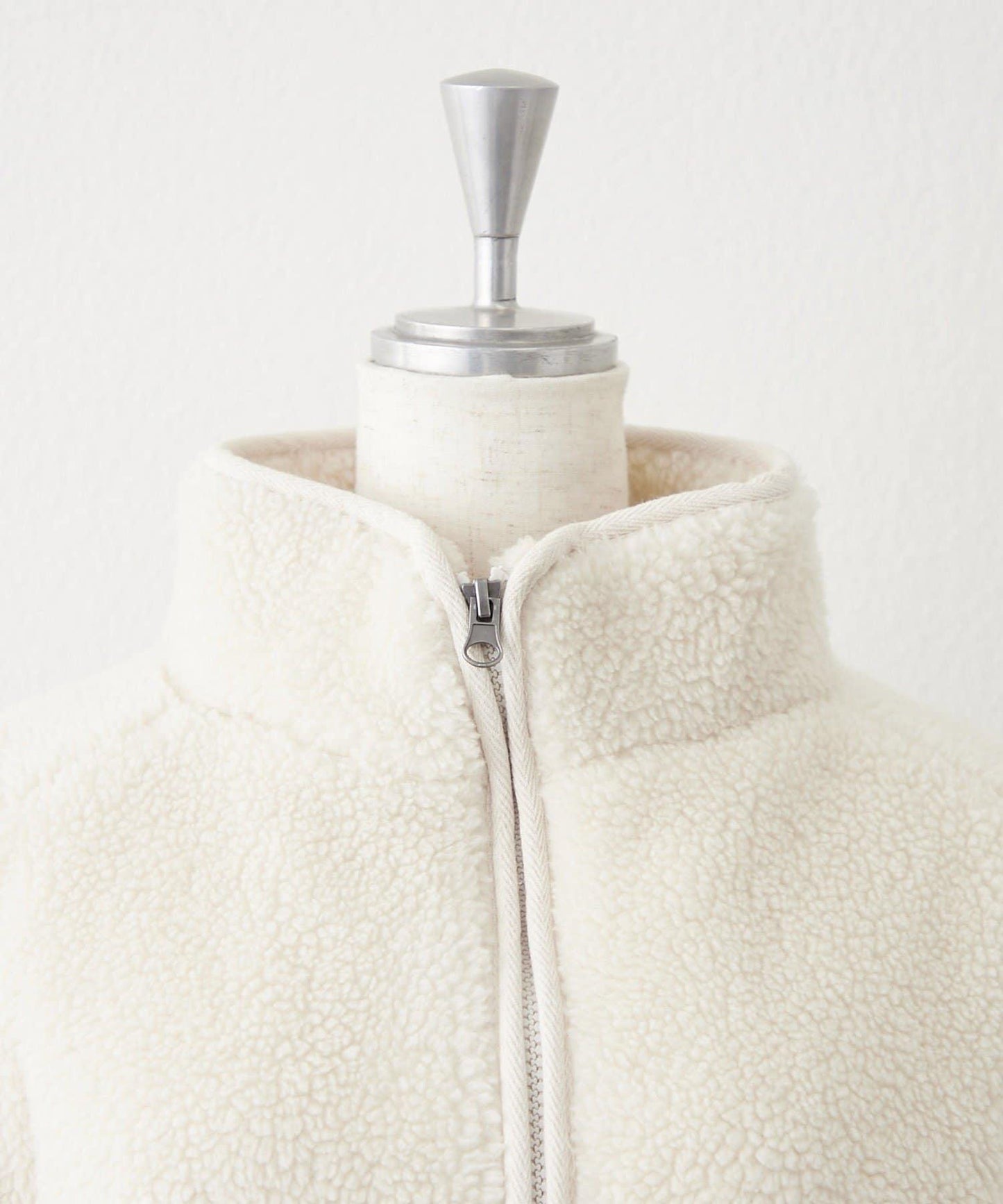 羊羔絨拼接絎縫立領夾克