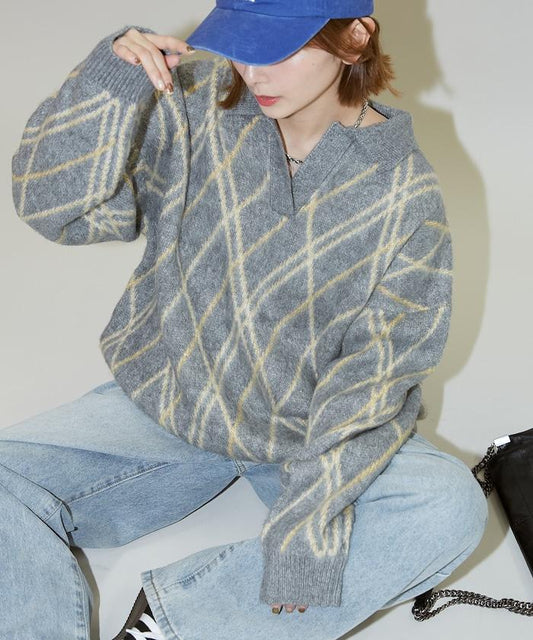 格紋仿馬海毛V領針織衫