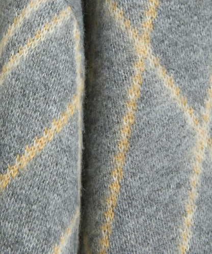 格紋仿馬海毛V領針織衫