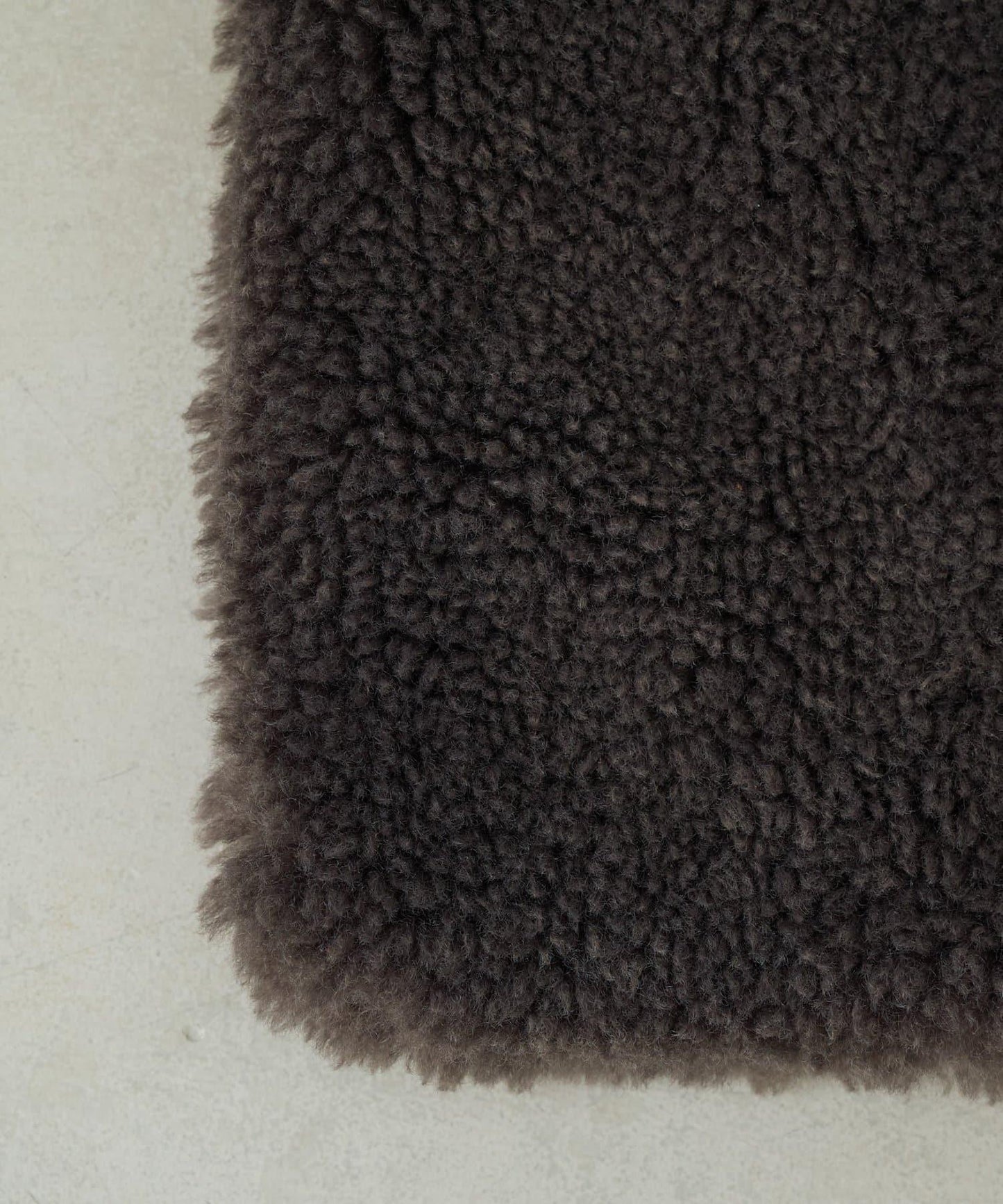 仿羊羔絨三角形包