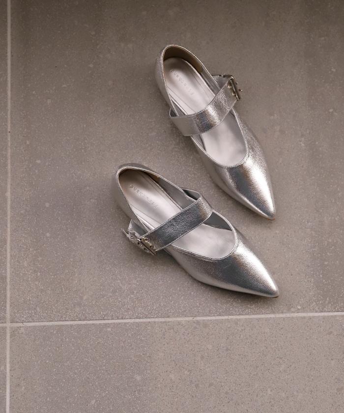 帶扣尖頭平底鞋（22.5～24.5cm尺碼可選）