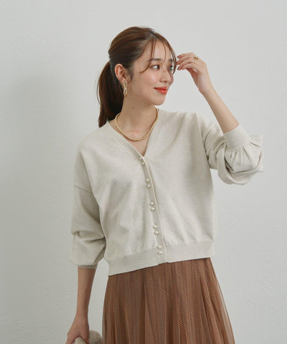 《さりげなく大人可愛い》雙珍珠紐扣短款開衫