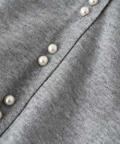 《さりげなく大人可愛い》雙珍珠紐扣短款開衫