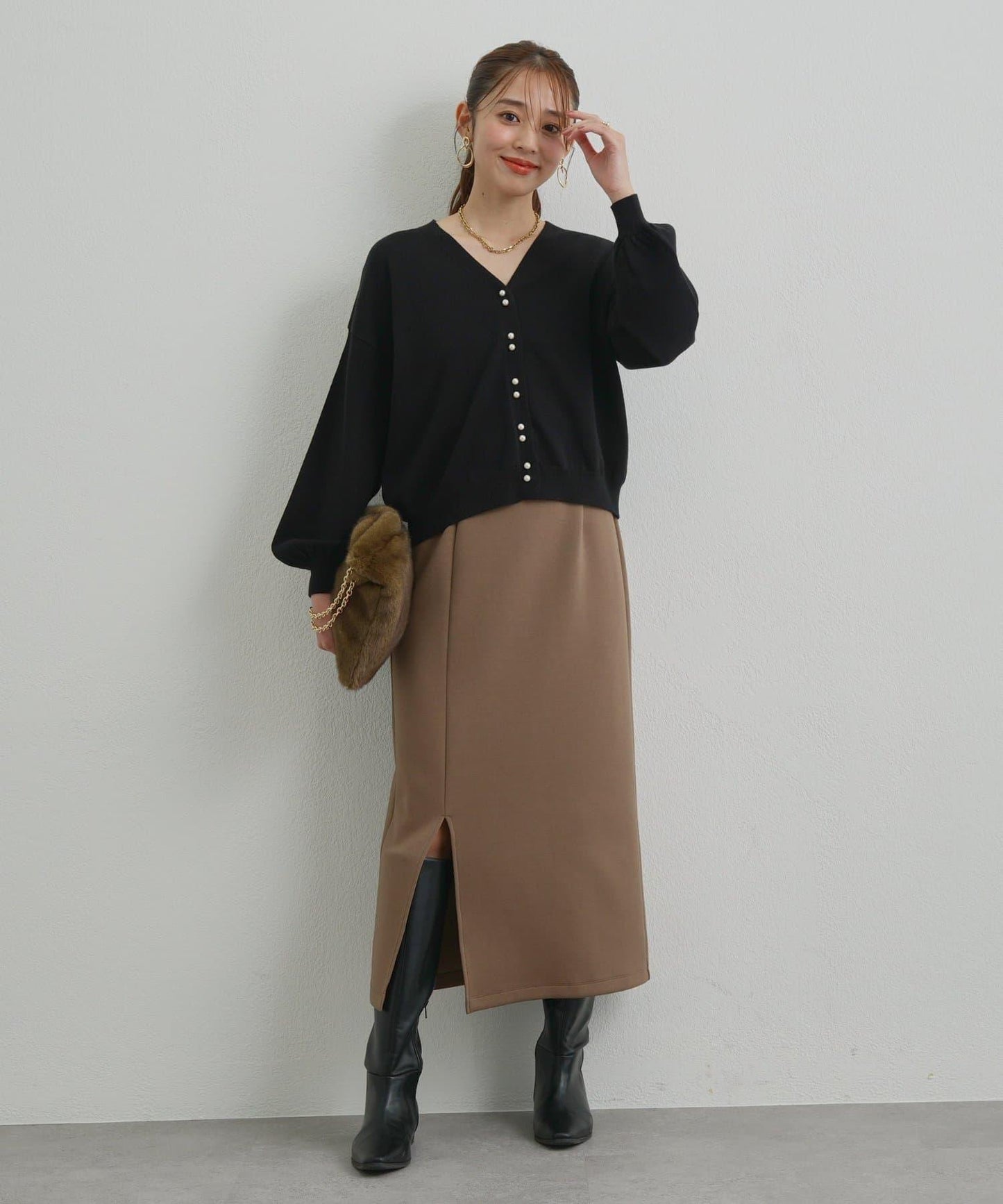 《さりげなく大人可愛い》雙珍珠紐扣短款開衫