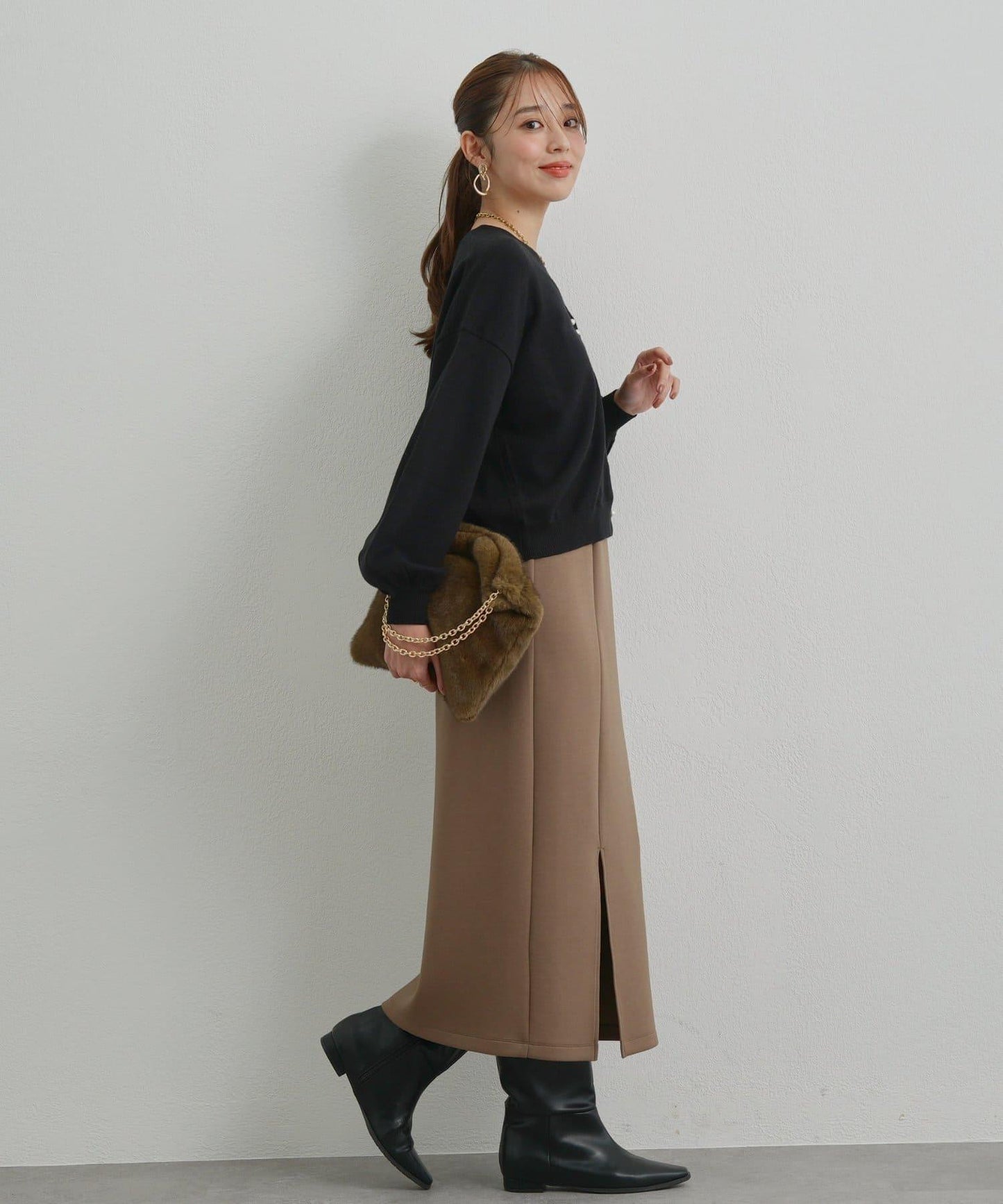 《さりげなく大人可愛い》雙珍珠紐扣短款開衫