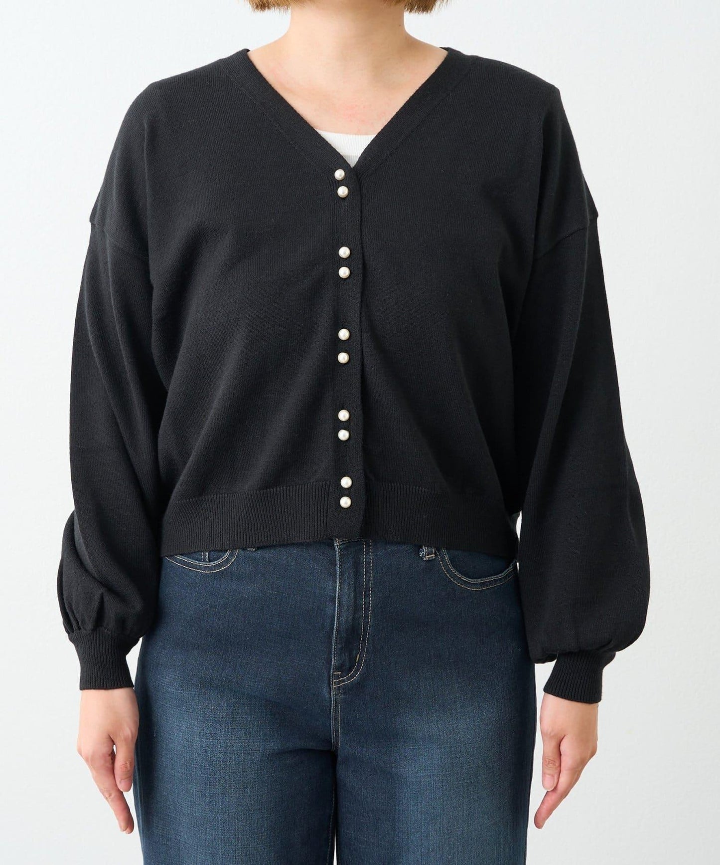 《さりげなく大人可愛い》雙珍珠紐扣短款開衫