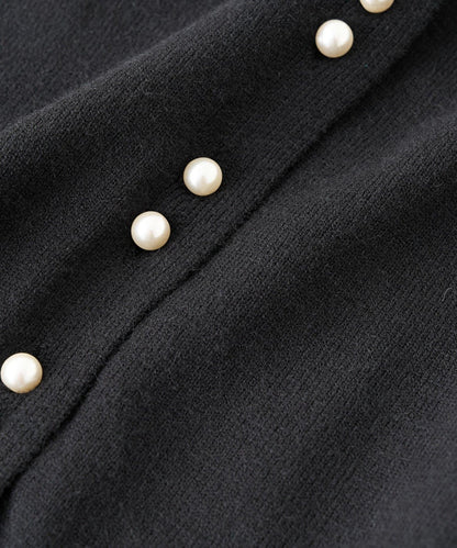 《さりげなく大人可愛い》雙珍珠紐扣短款開衫