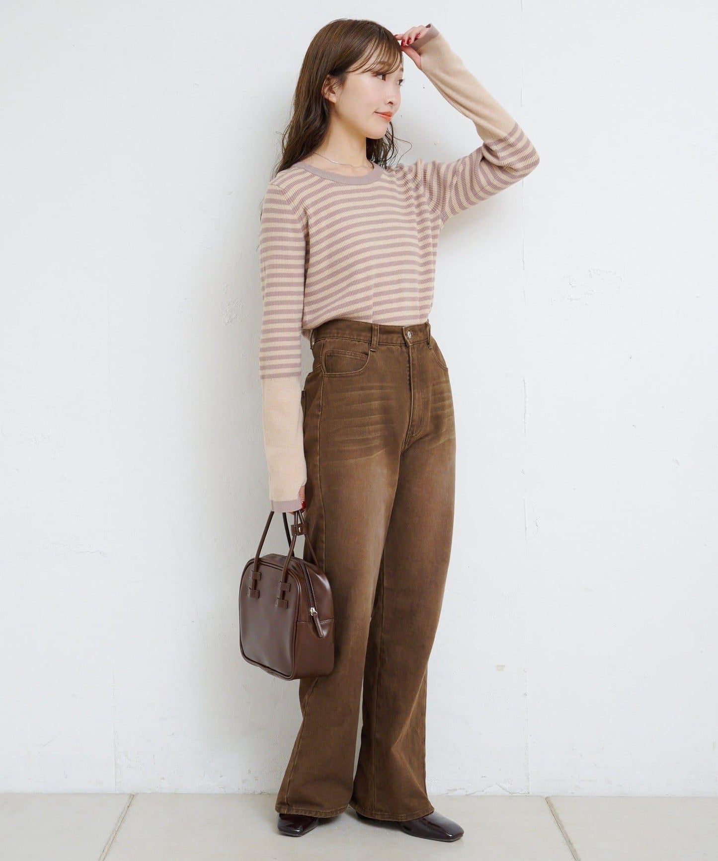 B條紋指洞針織上衣