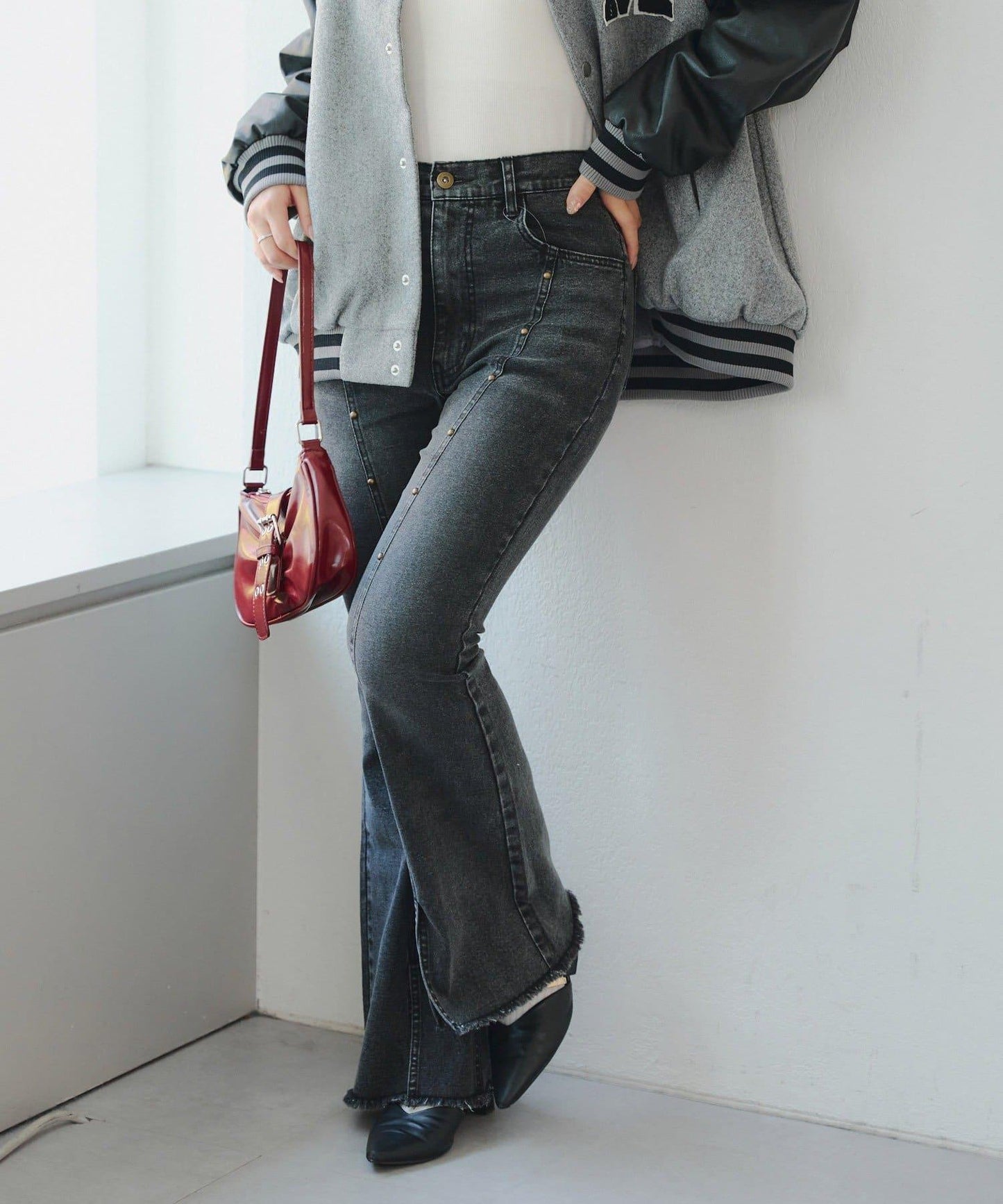 【2尺碼可選】鉚釘微喇牛仔褲