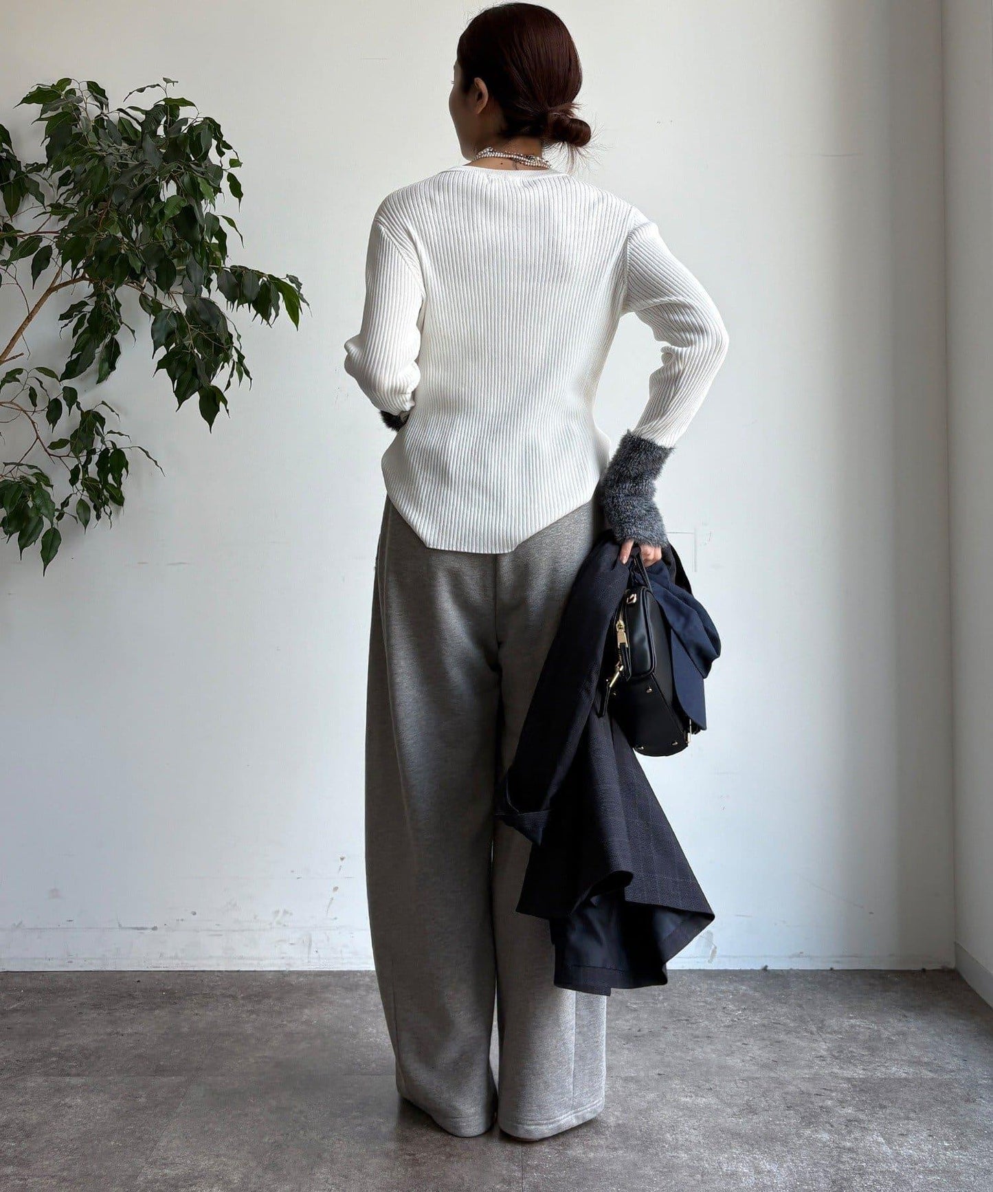 拼接長絨指洞羅紋針織衫