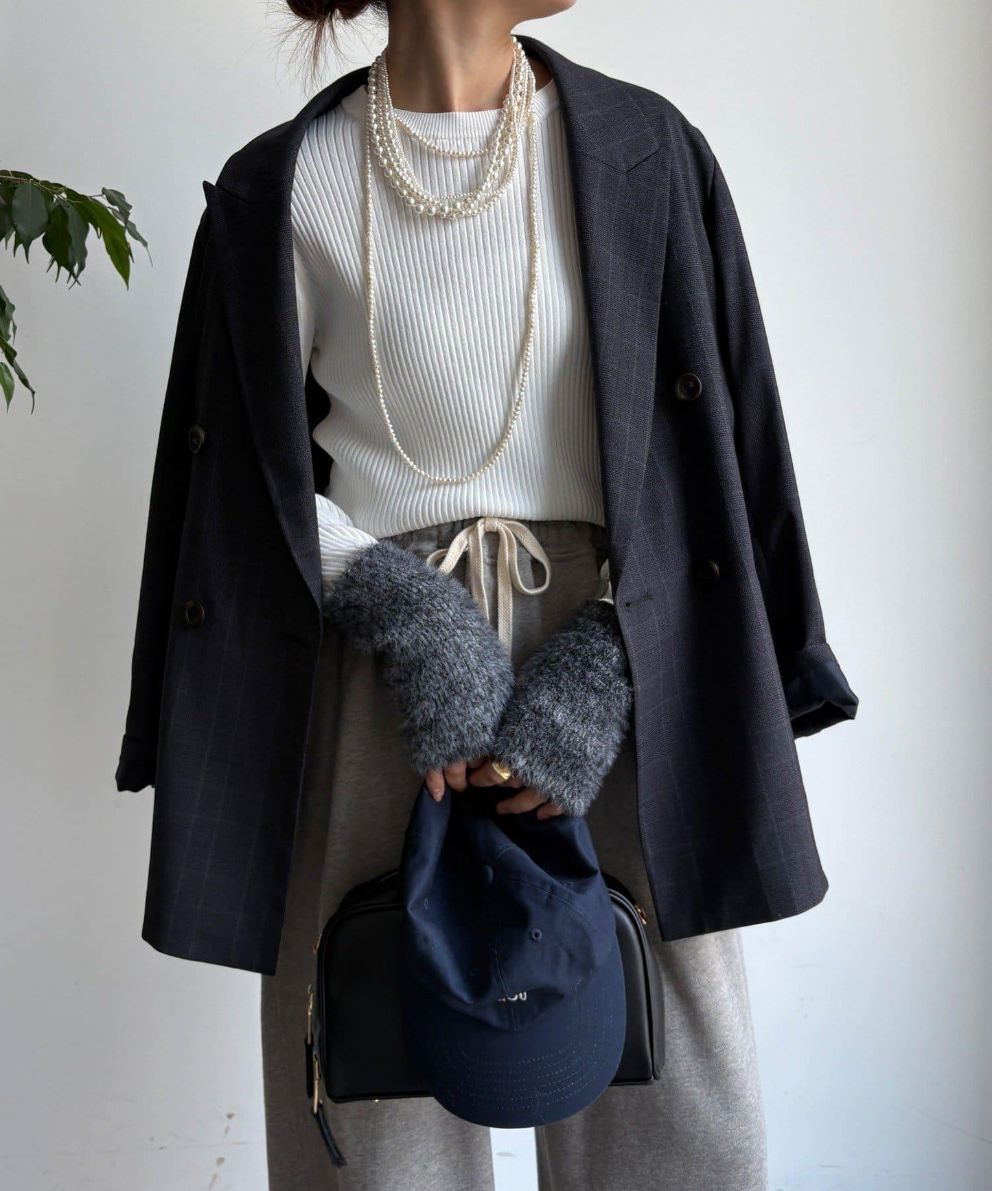 拼接長絨指洞羅紋針織衫