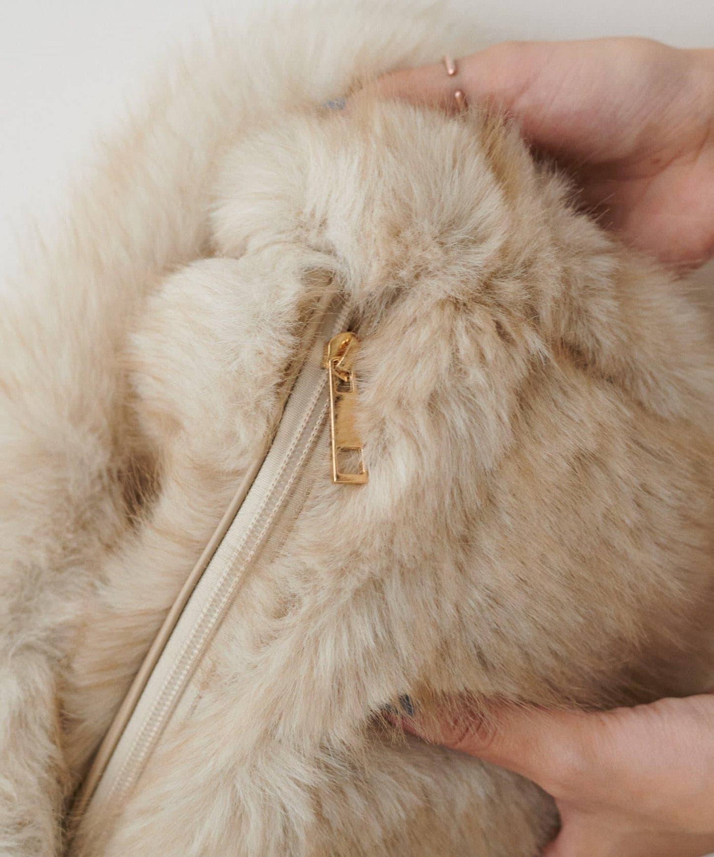 單手柄環保仿皮草托特包