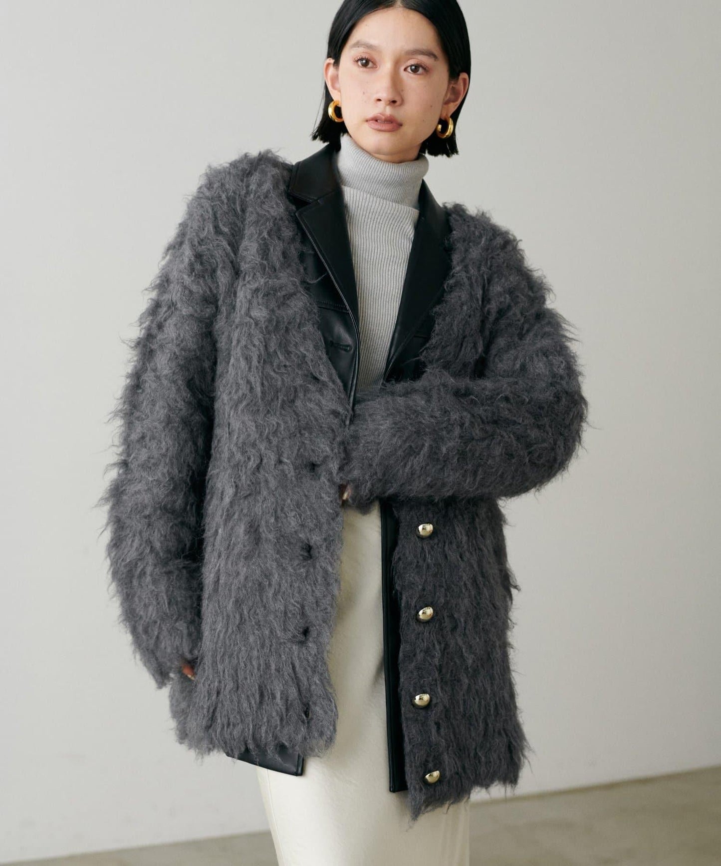 高貴起毛工藝針織大衣