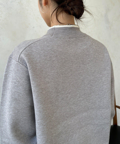 繡花字母針織上衣