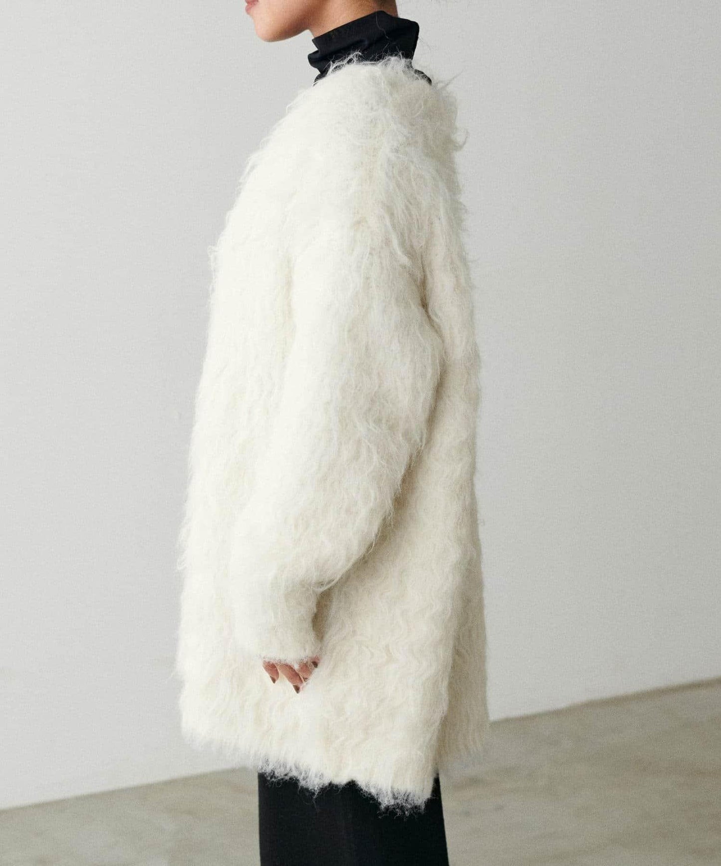 高貴起毛工藝針織大衣