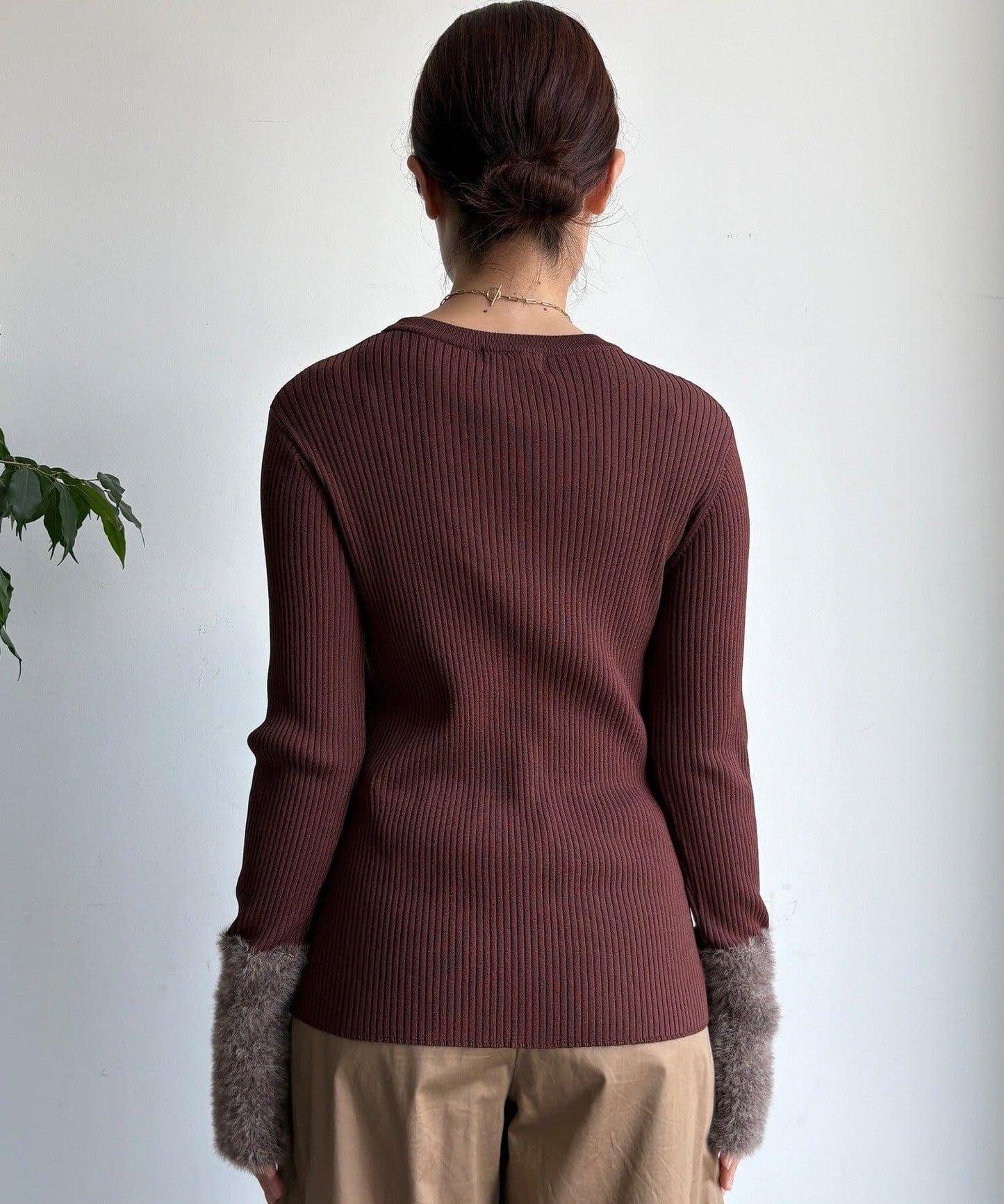 拼接長絨指洞羅紋針織衫