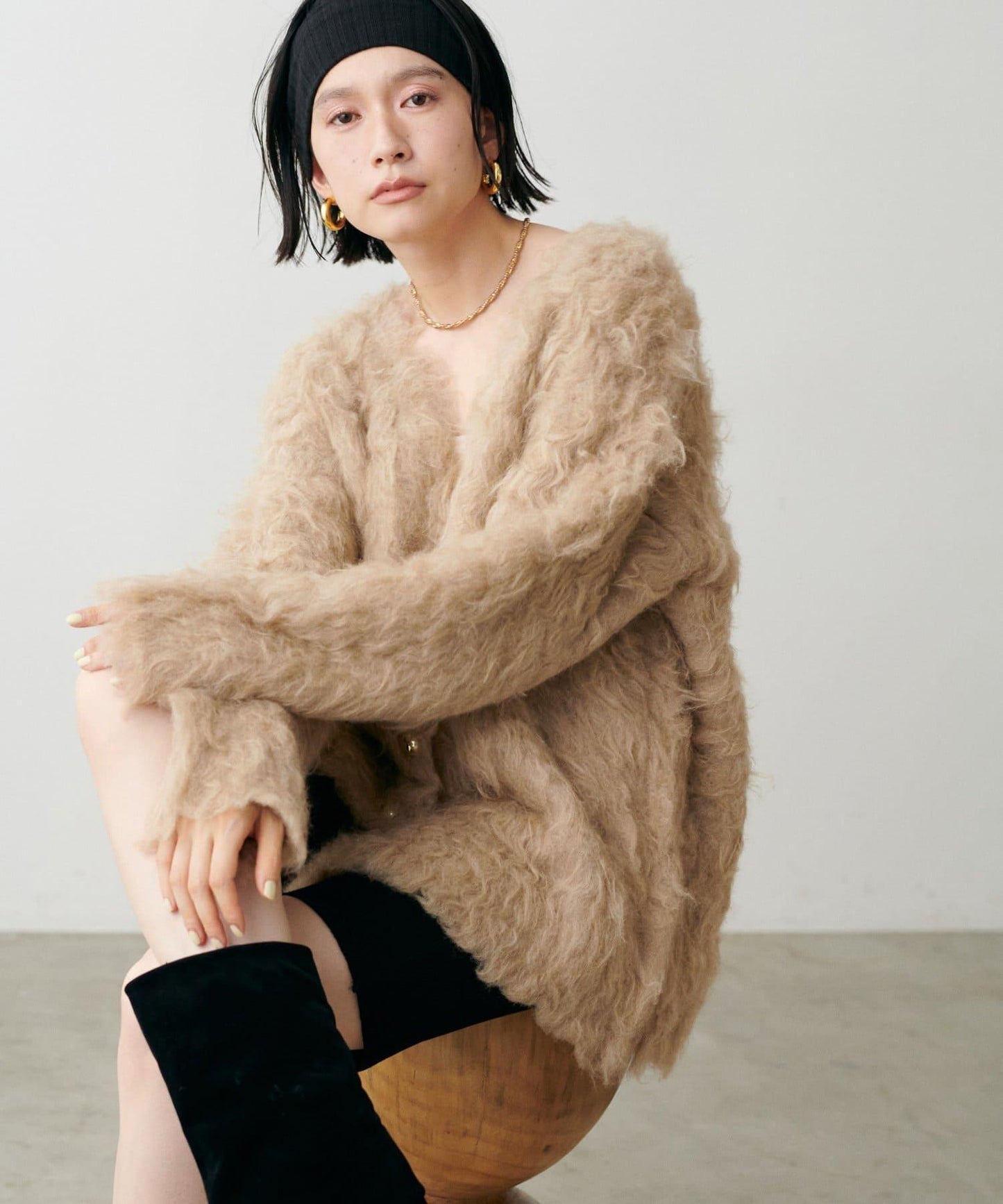 高貴起毛工藝針織大衣