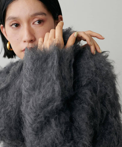 高貴起毛工藝針織大衣