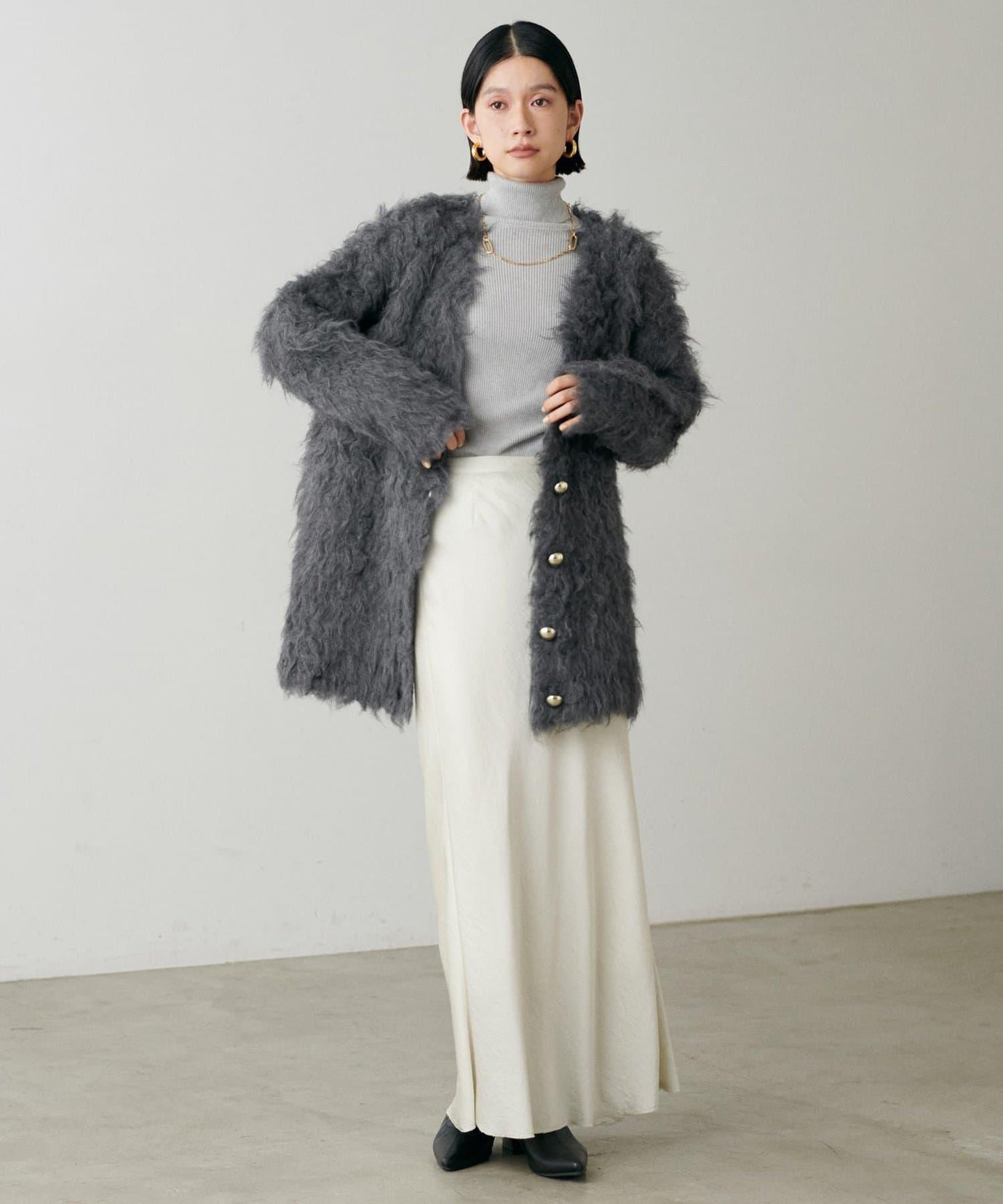 高貴起毛工藝針織大衣