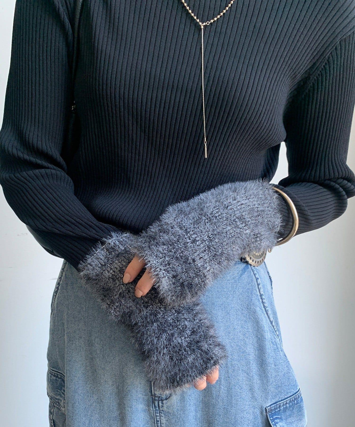 拼接長絨指洞羅紋針織衫