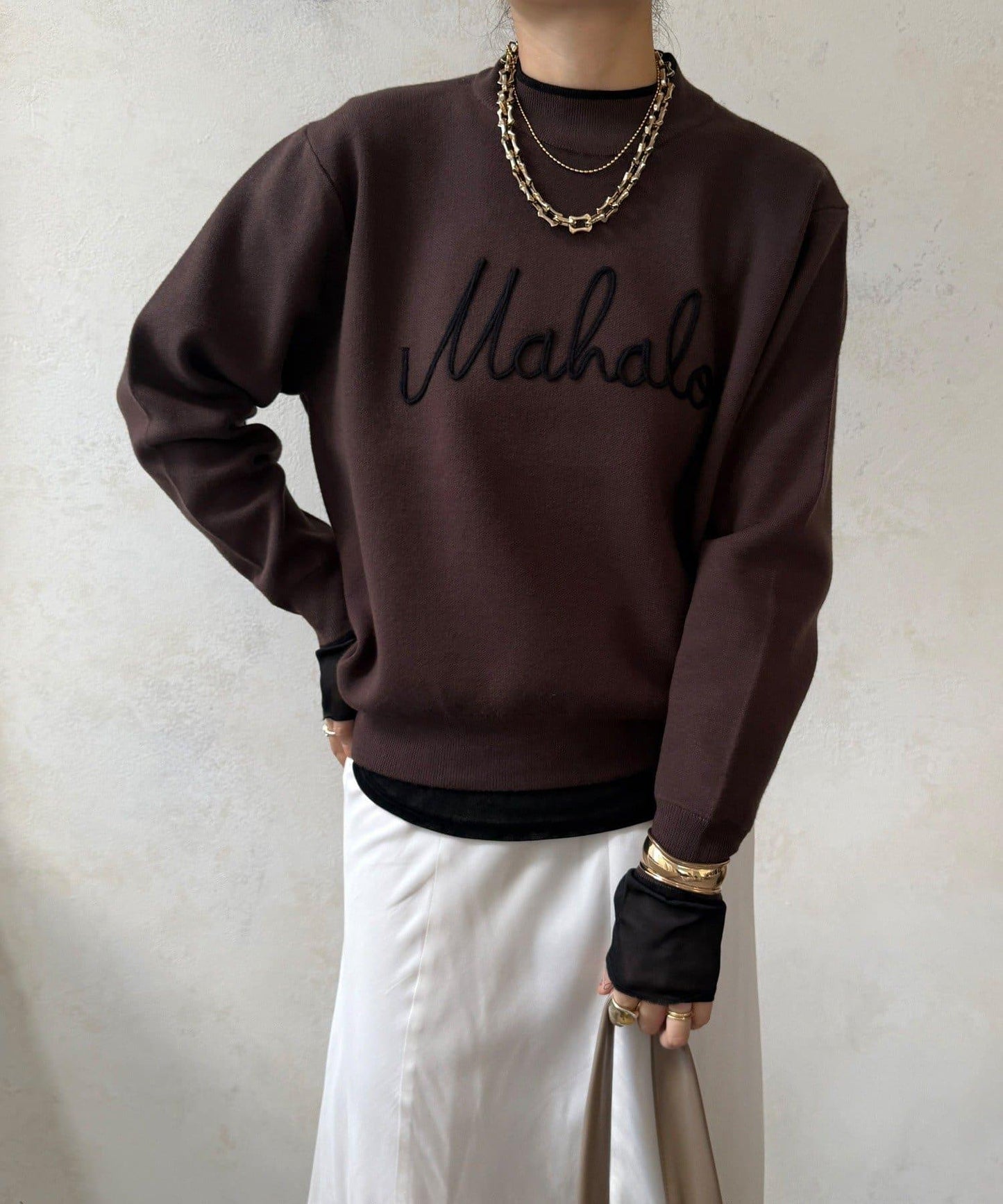 繡花字母針織上衣