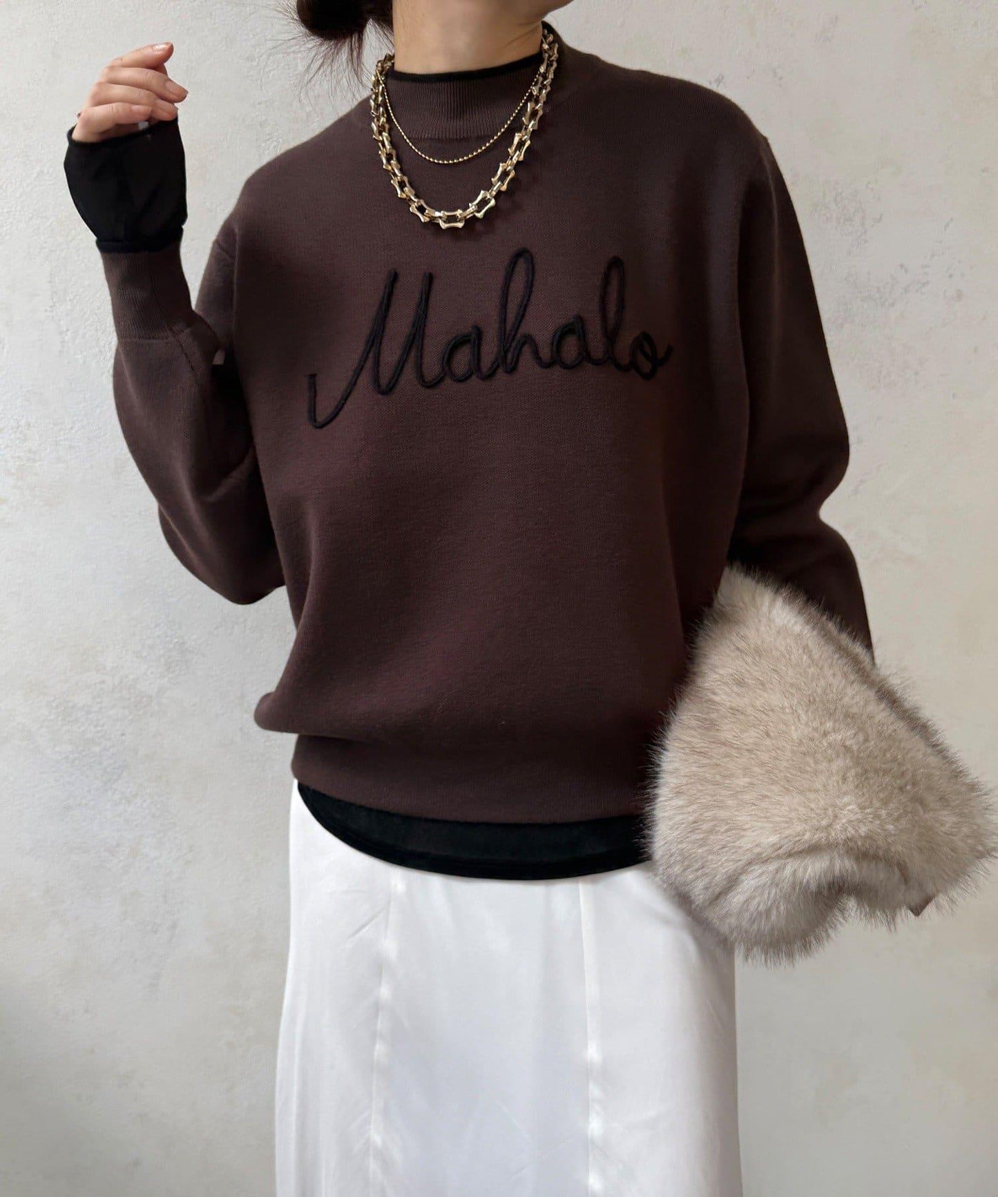 繡花字母針織上衣