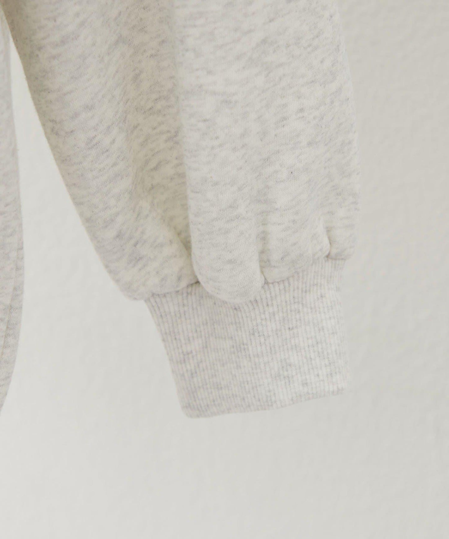 花卉與標誌拼接加絨套頭衫