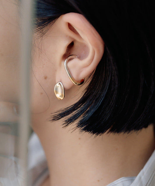 《スターリングシルバー使用》雙色變形圈式耳夾