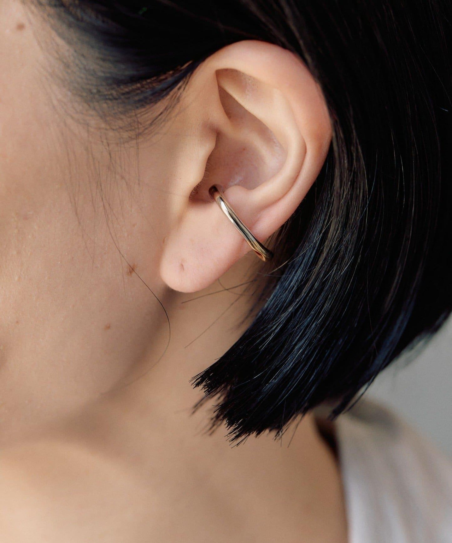 《スターリングシルバー使用》雙色變形圈式耳夾