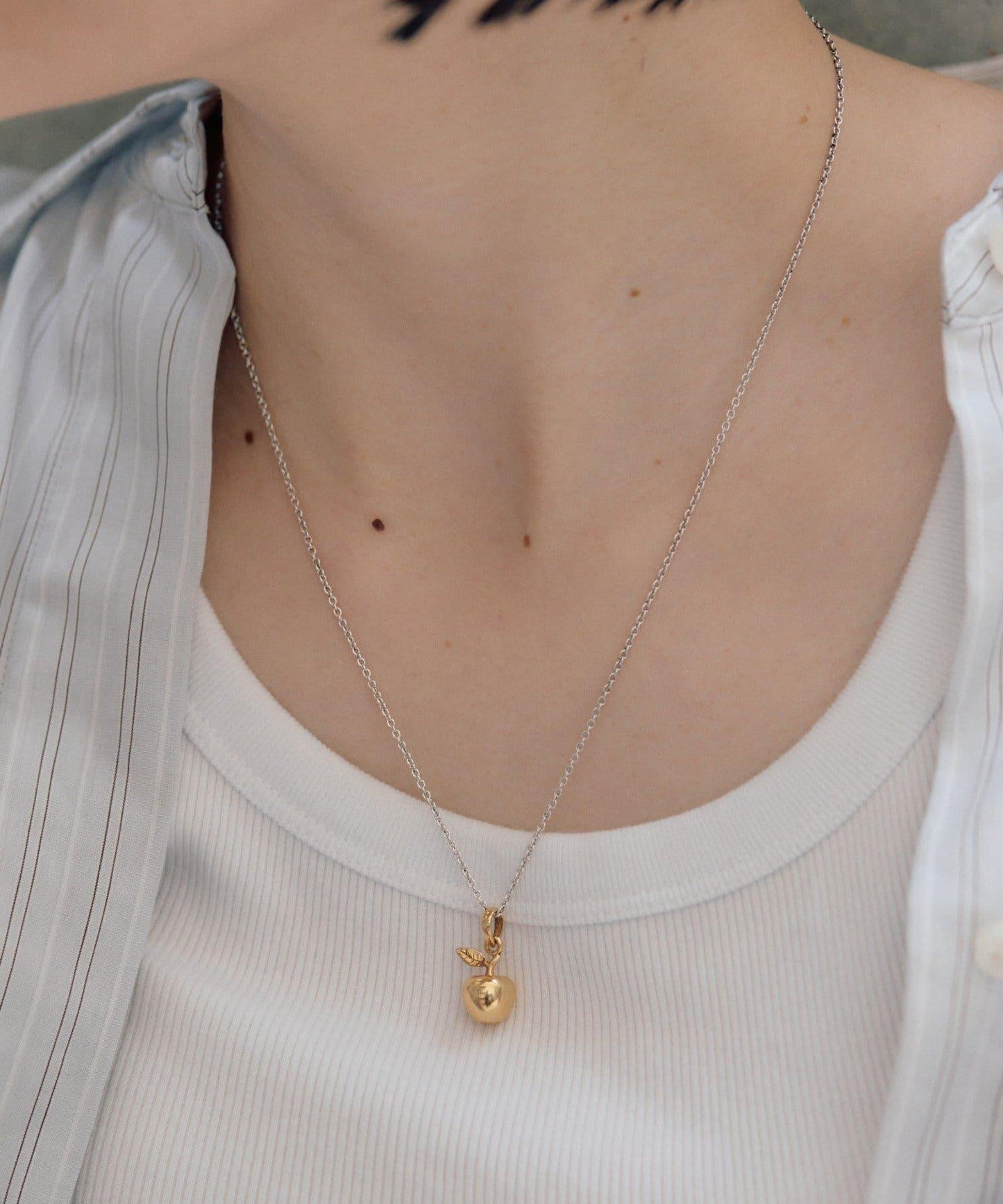 《スターリングシルバー使用》金色蘋果項鍊