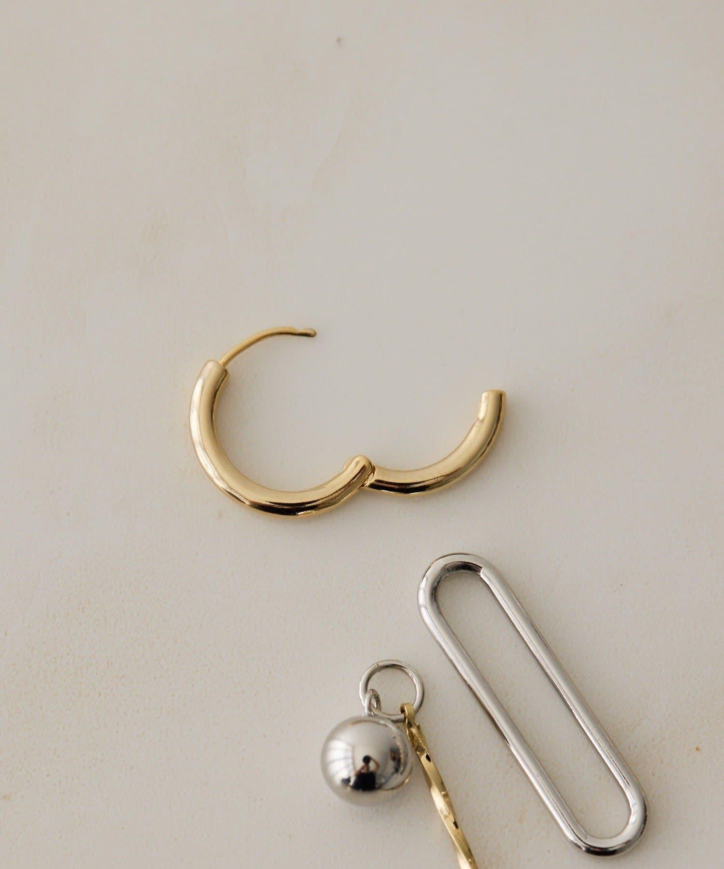 可更換式圈形耳環